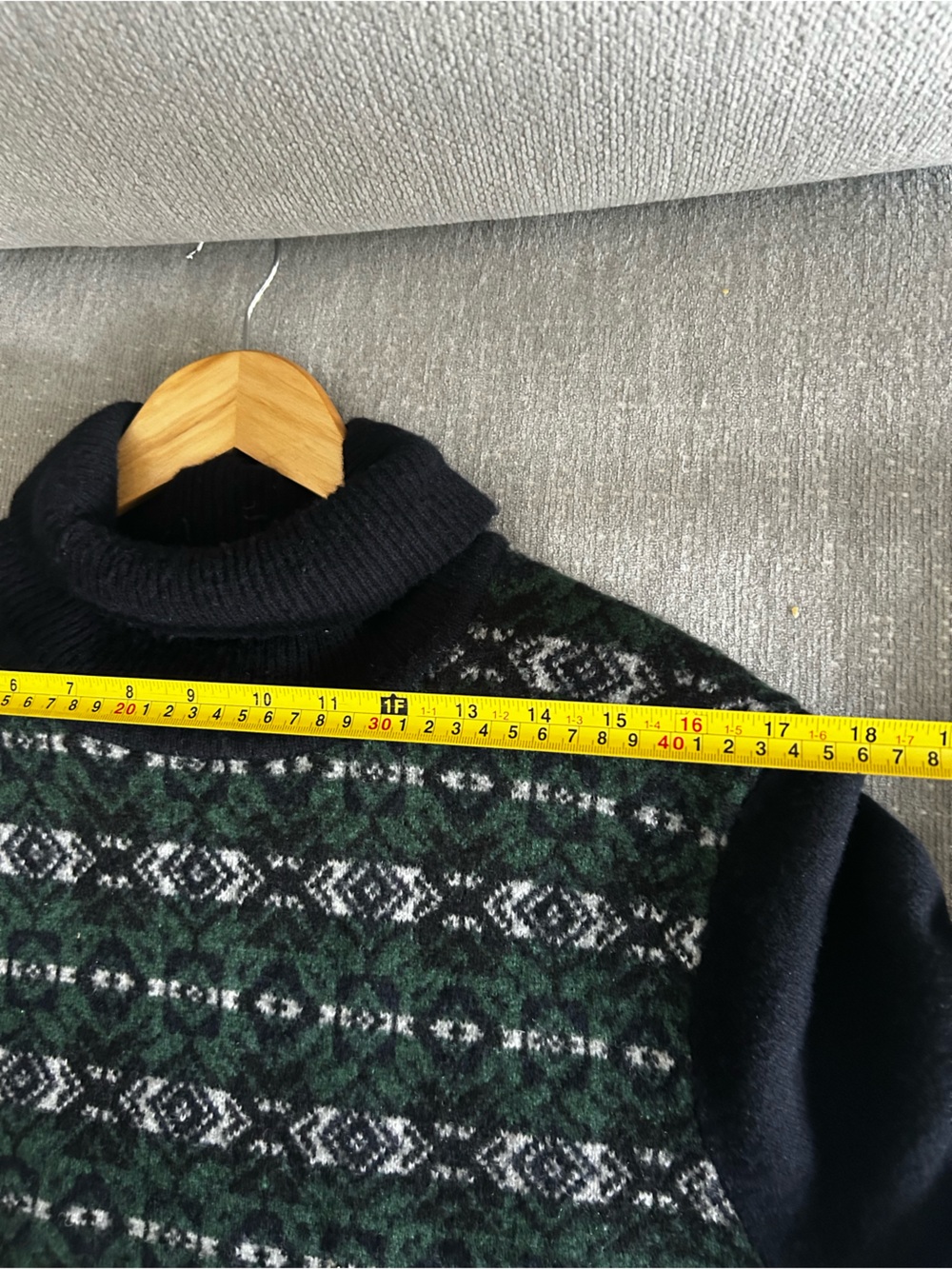 JW Anderson x Uniqlo Sweater Womens L Turtleneck Wool Fisherman Fair Isle - Picture 9 of 11